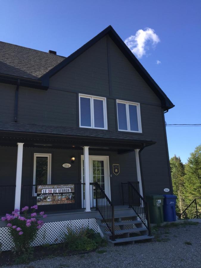 Le 30 B De Vebron Apartment L'Anse-Saint-Jean Exterior photo